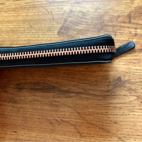 Radley London Accordion Wallet - Picture 4 of 6